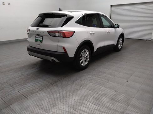 Used 2021 Ford Escape SE FWD image 9