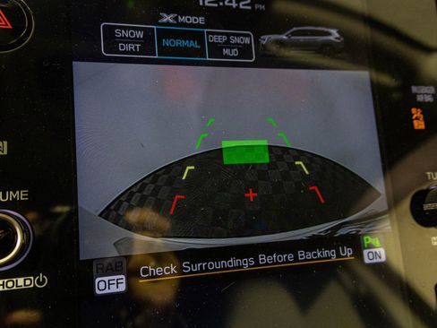 Used 2023 Subaru Ascent Limited image 26