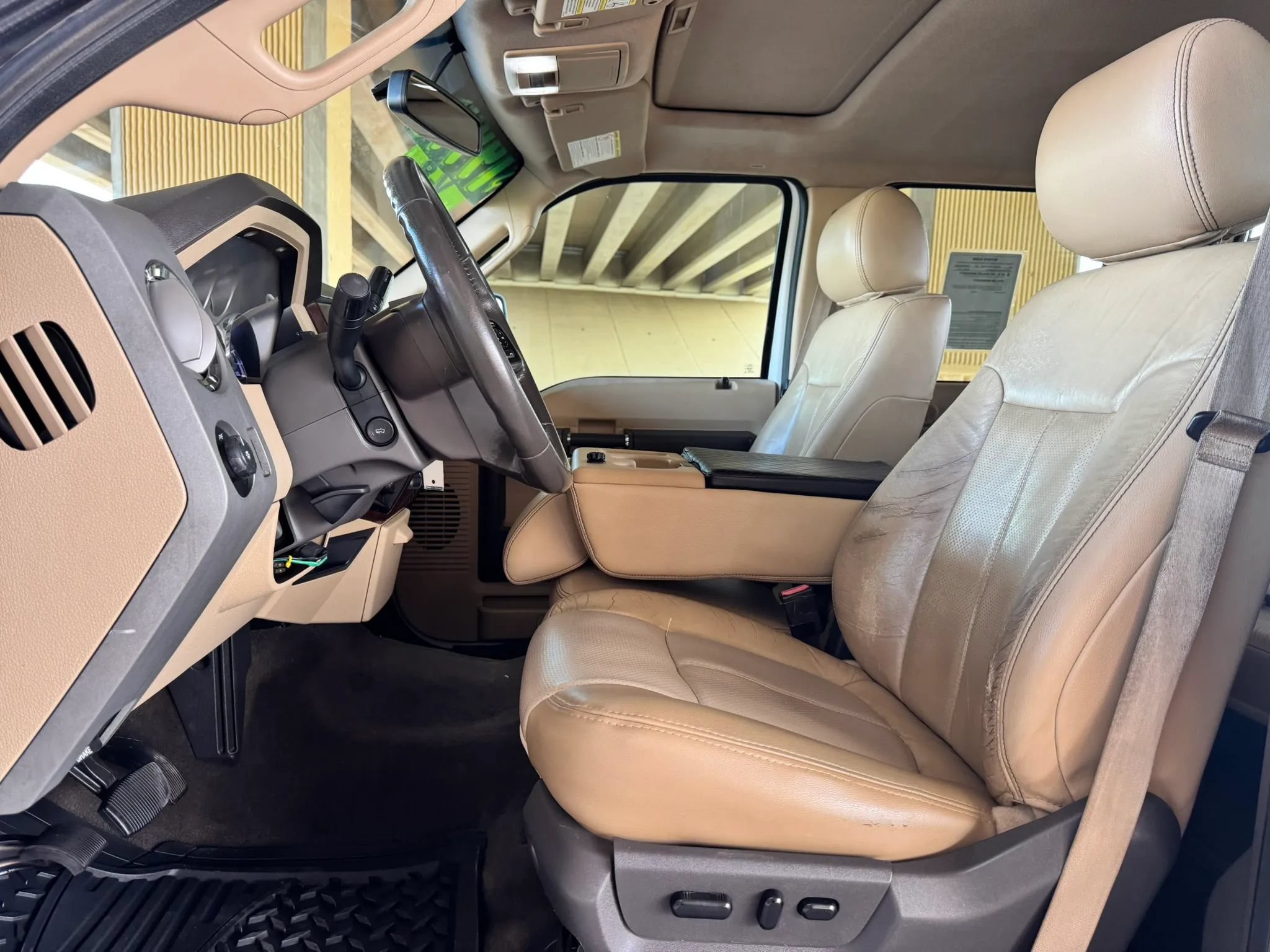 Used 2012 Ford F350 Lariat w/ Lariat Ultimate Pkg AWD/4WD image 12