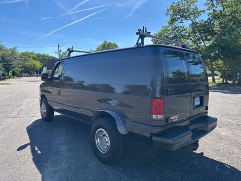 Used 2014 Ford E-250 and Econoline 250 w/ Power Group RWD image 4