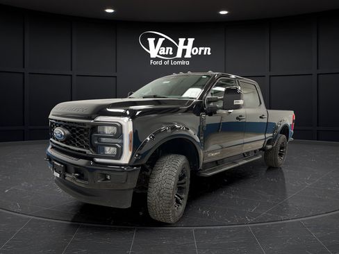 Used 2024 Ford F250 Lariat w/ Lariat Ultimate Package AWD/4WD image 3