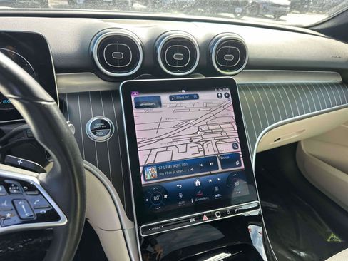 Used 2022 Mercedes-Benz C 300 4MATIC Sedan image 32