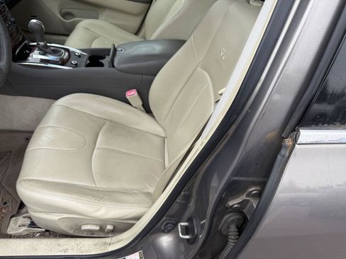 Used 2010 INFINITI G37 Journey w/ Premium Pkg RWD image 11