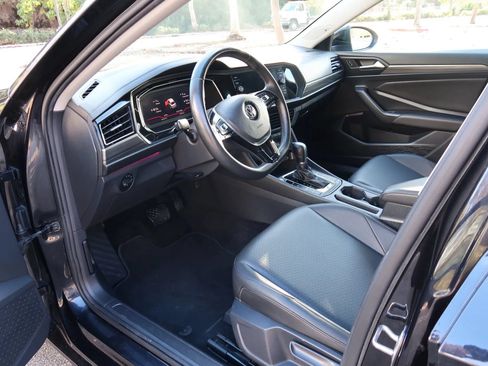 Used 2019 Volkswagen Jetta SEL FWD image 10