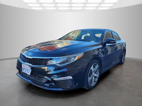 Used 2020 Kia Optima S image 3