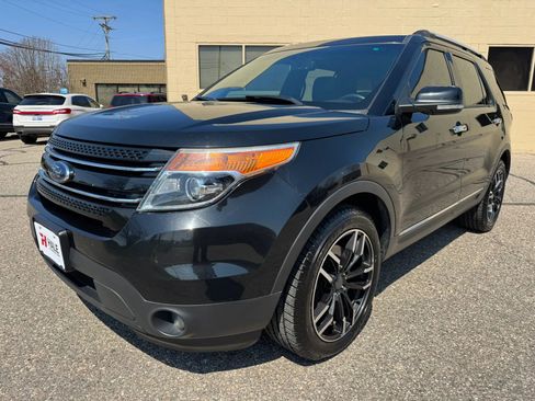 Used 2015 Ford Explorer Limited image 3