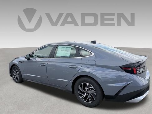 New 2026 Hyundai Sonata Blue FWD image 3