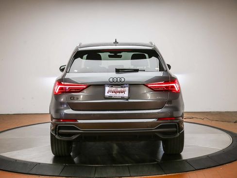 Certified 2025 Audi Q3 2.0T Premium Plus w/ Premium Plus Package AWD/4WD image 6