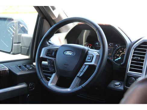Used 2015 Ford F150 Platinum w/ Technology Package image 13