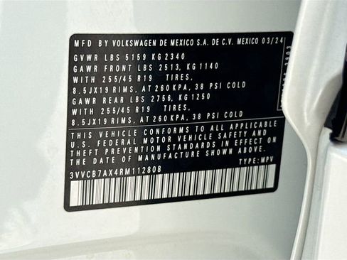 Used 2024 Volkswagen Tiguan SE R-Line FWD image 43