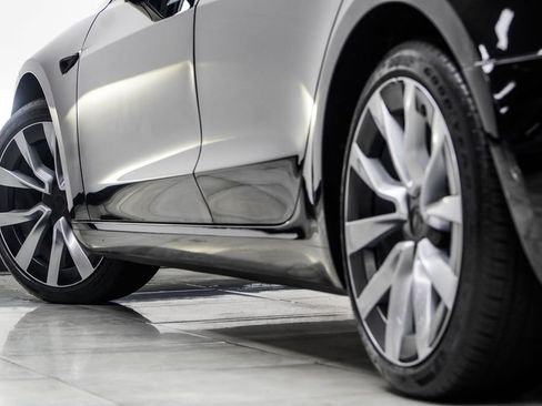 Used 2025 Tesla Model 3 Long Range RWD image 19