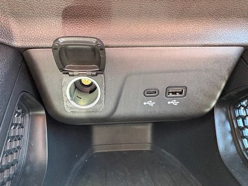 Used 2026 Chevrolet TrailBlazer LT w/ LT Cold Weather Package FWD image 21