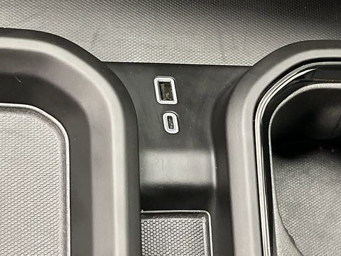 Certified 2025 GMC Sierra 2500 AT4 w/ Technology Package image 26