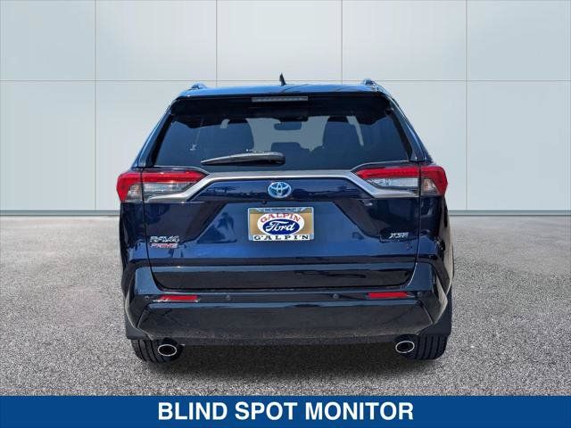 Used 2023 Toyota RAV4 XSE w/ Weather Package AWD/4WD image 4