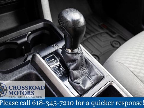 Used 2022 Toyota Tacoma SR5 AWD/4WD image 37