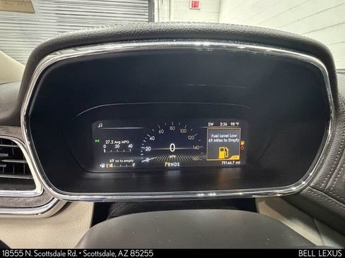 Used 2018 Lincoln Continental Select FWD image 26