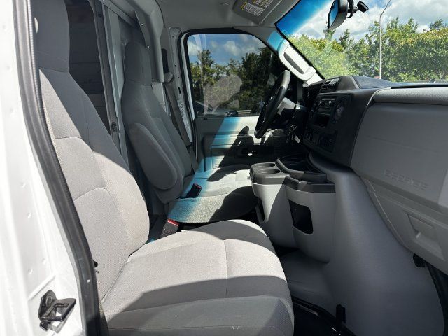 Certified 2022 Ford E-350 and Econoline 350 Super Duty w/ Power Windows & Locks Group RWD image 25
