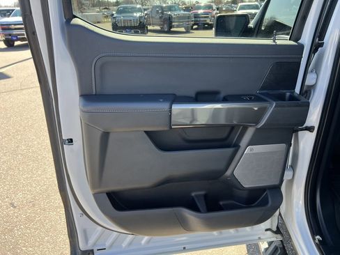 Used 2022 Ford F150 XLT w/ Equipment Group 302A High image 11