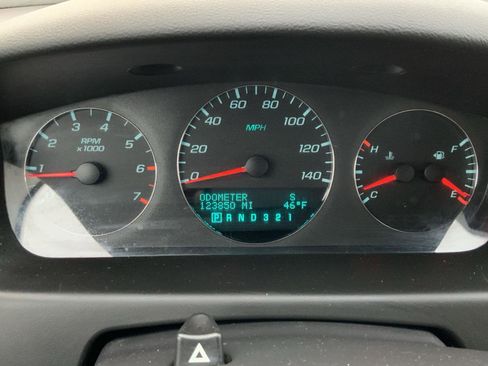 Used 2009 Chevrolet Impala LT image 24