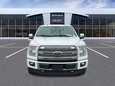 Used 2016 Ford F150 Platinum w/ Equipment Group 701A Luxury image 8