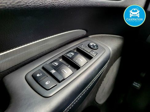 Used 2019 Dodge Durango R/T w/ Technology Group image 28