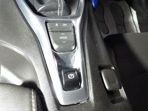 Used 2017 Chevrolet Camaro LT image 10