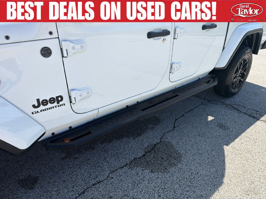 Used 2022 Jeep Gladiator Sport AWD/4WD image 19