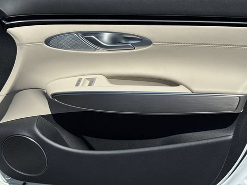 New 2026 Genesis GV70 2.5T Select AWD/4WD image 14
