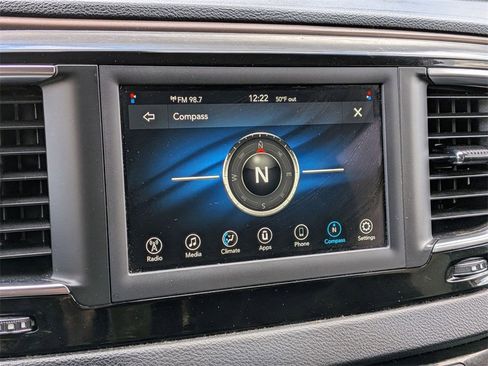 Used 2020 Chrysler Voyager Lxi image 23