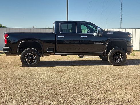 Used 2022 Chevrolet Silverado 2500 High Country w/ Safety Package II AWD/4WD image 5