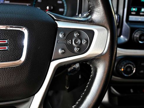 Used 2018 GMC Canyon SLE image 19