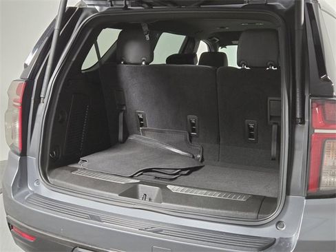 Used 2021 Chevrolet Tahoe Z71 image 17