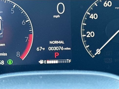 Used 2025 Honda HR-V LX image 12