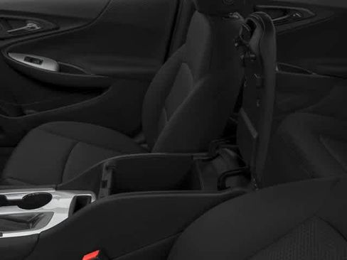 Used 2018 Chevrolet Malibu LT image 18