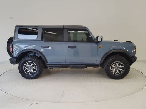 Certified 2024 Ford Bronco Badlands image 6