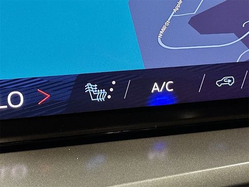 New 2026 Chevrolet Traverse LT w/ Driver Confidence Package image 22