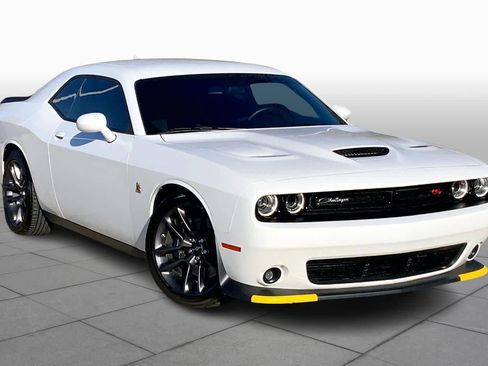 Used 2023 Dodge Challenger R/T Scat Pack image 2