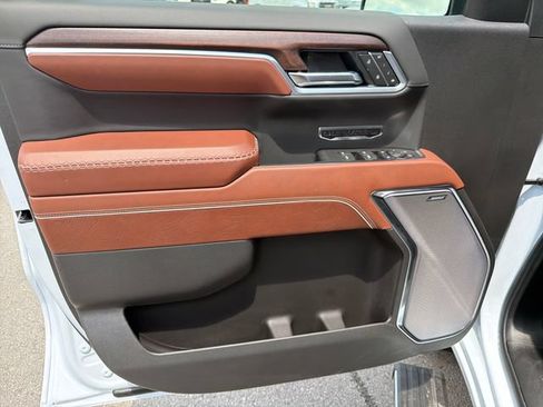 New 2026 GMC Sierra 1500 Denali Ultimate AWD/4WD image 17