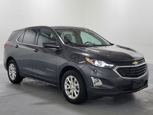 Used 2018 Chevrolet Equinox LT image 2