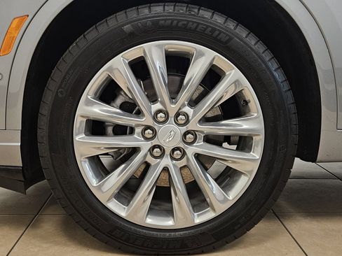 Used 2024 Cadillac XT6 Premium Luxury w/ Technology Package image 38