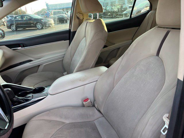 Used 2019 Toyota Camry LE FWD image 8