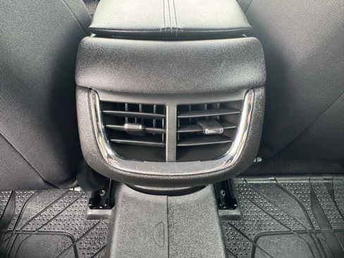 Used 2025 Chevrolet Malibu LT FWD image 29