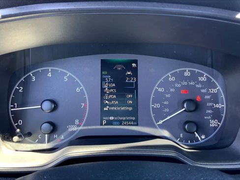 Used 2024 Toyota Corolla SE image 25