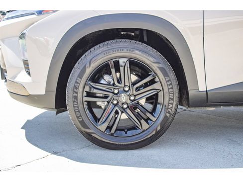 Used 2026 Chevrolet Trax ACTIV w/ Driver Confidence Package FWD image 5