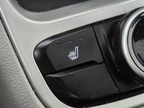 Used 2020 Hyundai Venue SEL w/ Convenience + Premium Package image 18