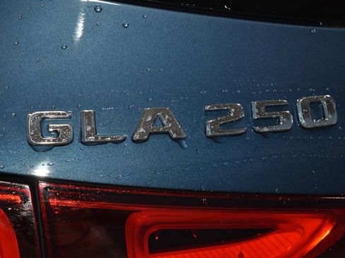 Used 2023 Mercedes-Benz GLA 250 image 30