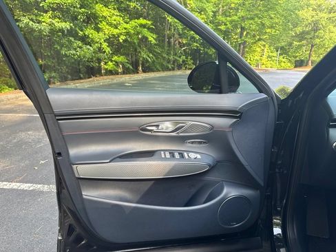 Used 2023 Genesis GV70 2.5T w/ Sport Prestige Package AWD/4WD image 7