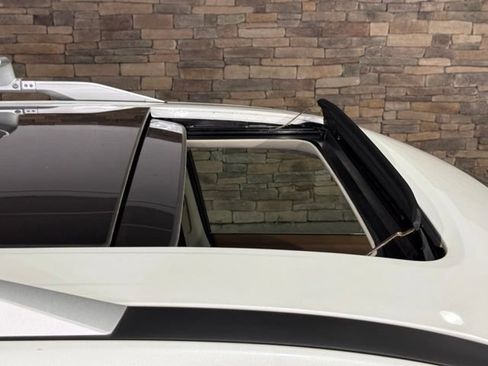 Certified 2025 Nissan Pathfinder Platinum w/ Cargo Package FWD image 5