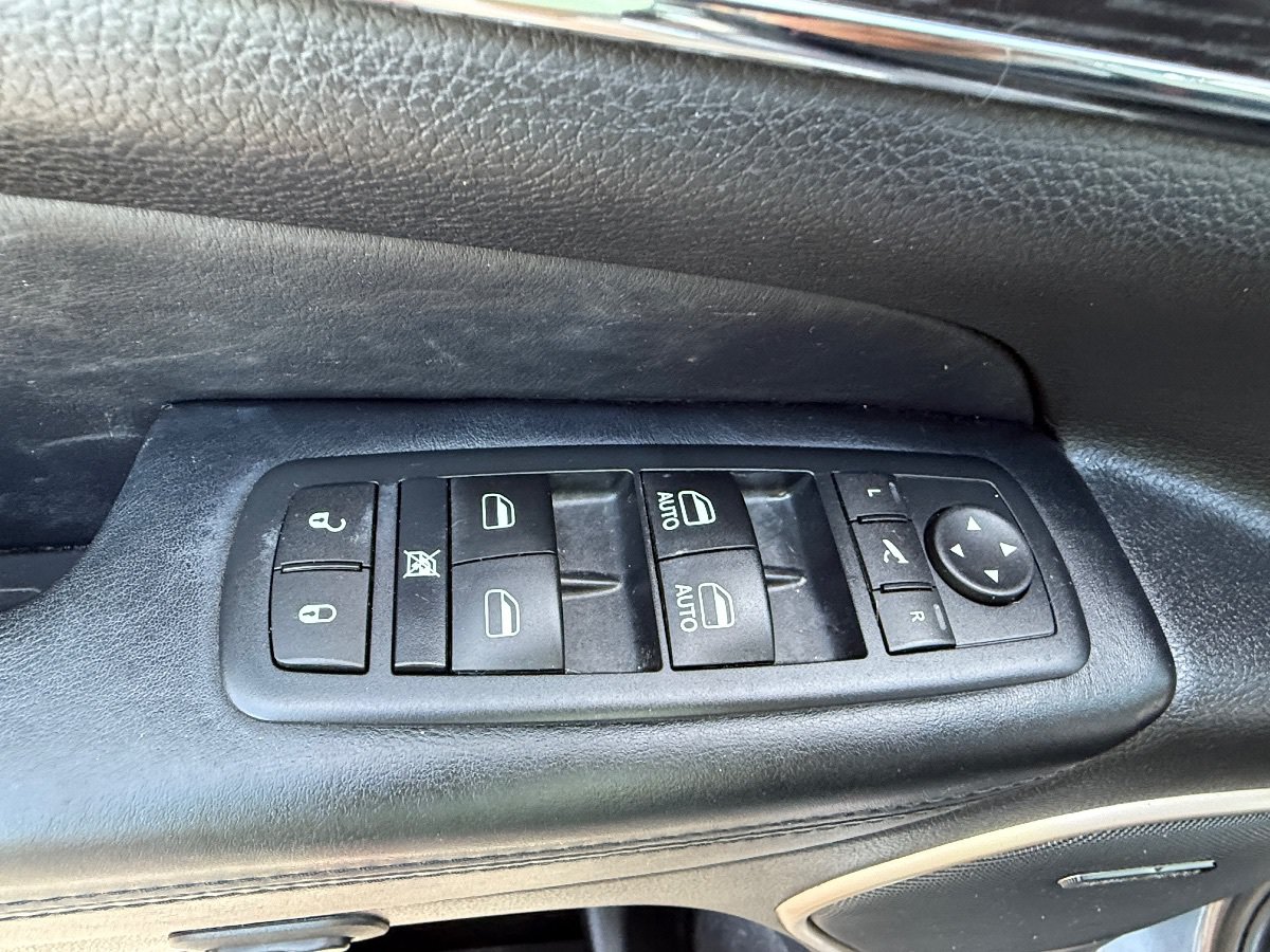 Used 2016 Jeep Grand Cherokee Summit AWD/4WD image 26