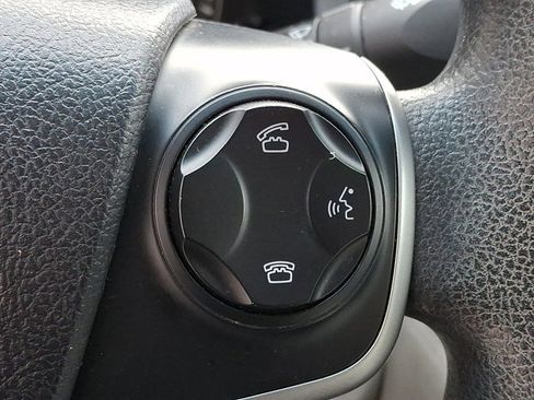 Used 2014 Toyota Camry LE image 22